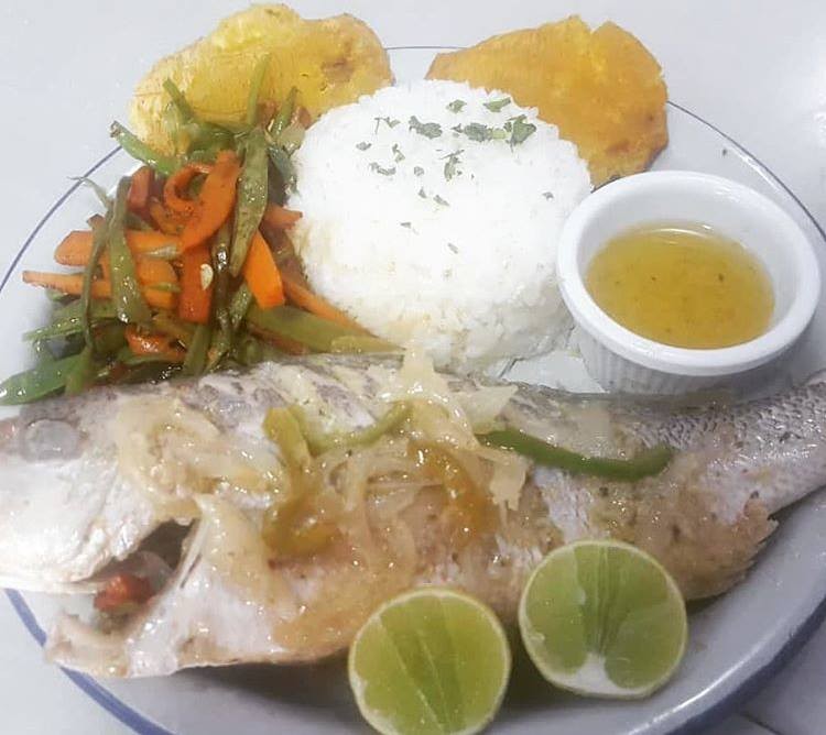 WHOLE SNAPPER